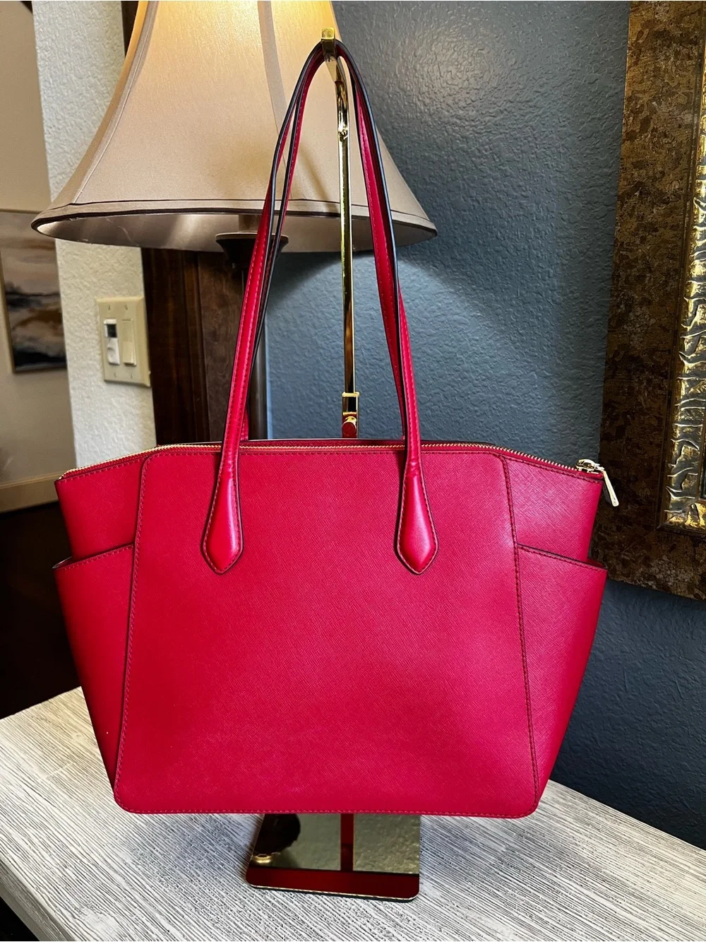 LIKE NEW!!! Michael Kors Bright Red Saffiano Leather Tote with Gold MK Charm - Picture 4 of 16